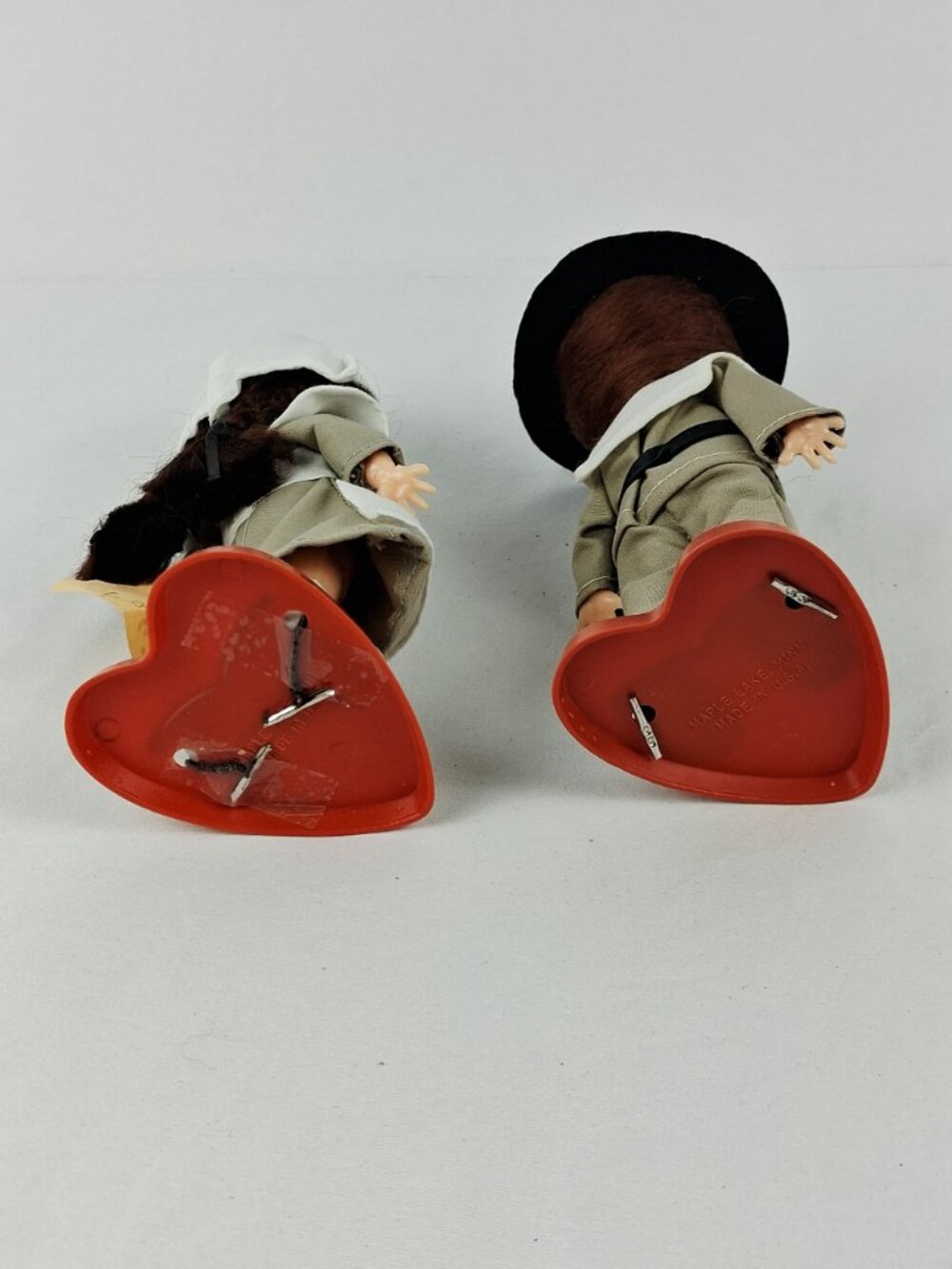 Carlson Dolls Pilgrim Boy & Girl On Heart Bases Vintage Made In USA - Picture 6 of 16